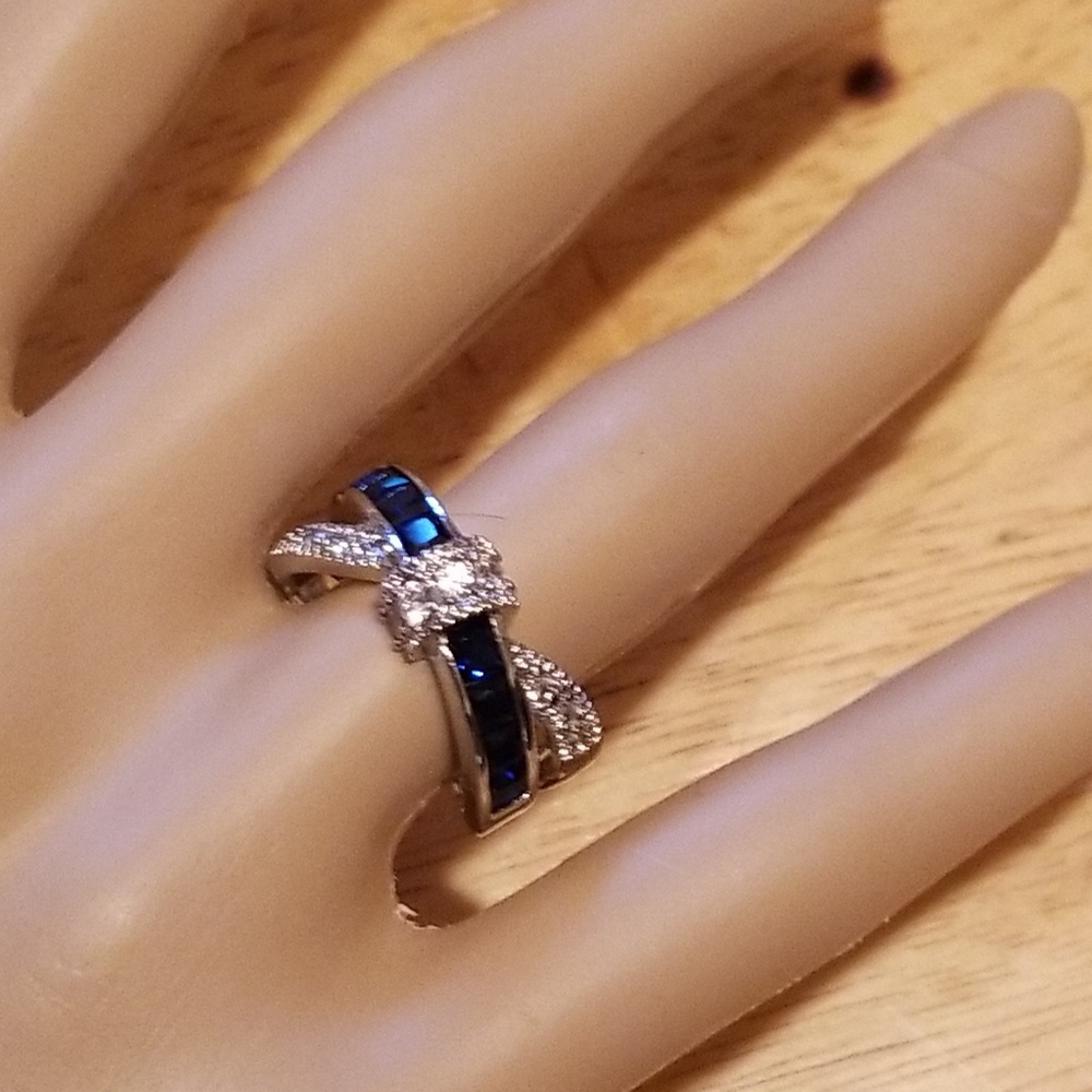 Sapphire & Diamond [Simulated] Ring - 925 - Picture 2 of 7